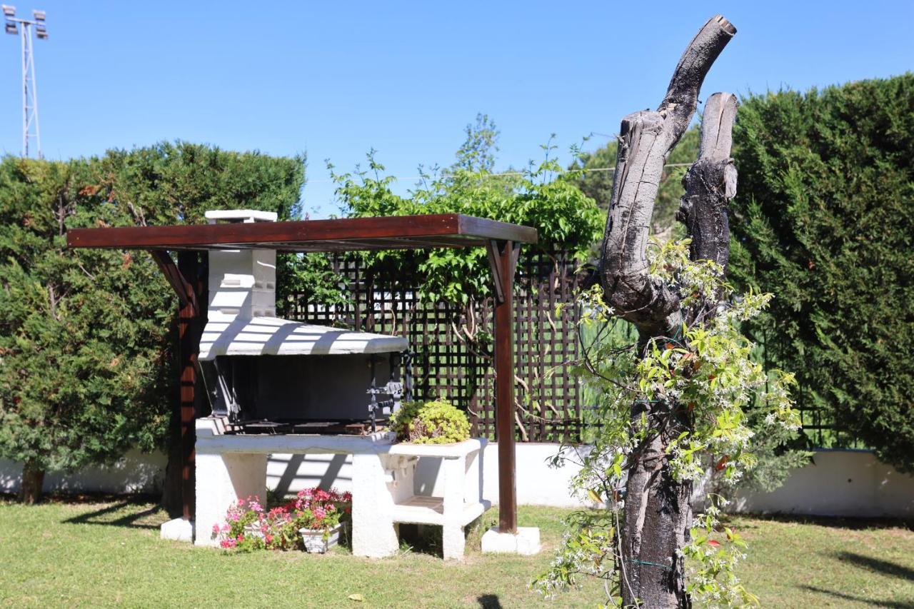 K-Home Villa, Your Enchanting Getaway Pefkochori Exterior foto